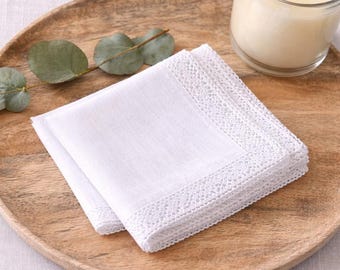 Linen Cocktail Napkins Set of 2 or 4, White Linen Napkins with Lace Trim, Small Linen Napkins 20x20 cm, Elegant Table Decor, Handmade