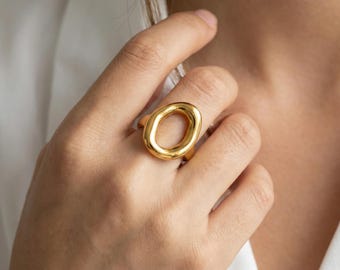 Anillo de oro, delicado anillo minimalista, anillo ajustable apilable, joyería sencilla para el día a día, regalo moderno para ella.