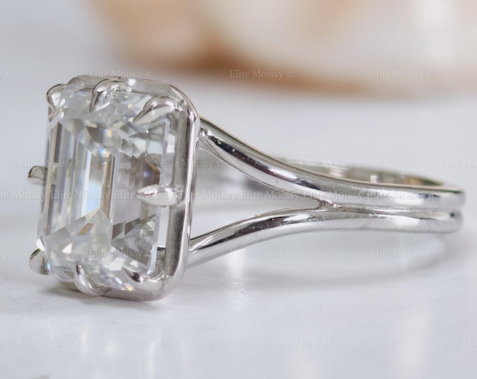 2.5 CT Emerald Cut Lab Grown Diamond Engagement Ring Split Shank Solitaire Bezel Setting Ring 14K Solid Gold Wedding Ring for Women