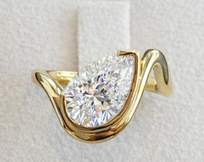 2.50CT Pear Shaped Lab Grown Diamond Engagement Ring Modern Bypass Wave Ring Solid Gold Solitaire Ring Minimalist Bridal Ring