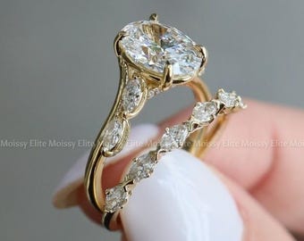 Anillo de compromiso y alianza de boda de moissanita ovalada de 3 quilates para mujer en oro macizo de 14 quilates. Disponible en oro blanco y oro rosa.