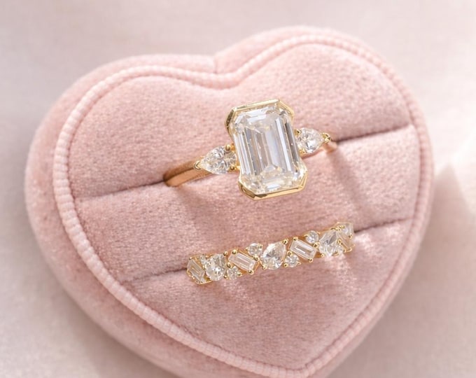3 Carat Emerald Cut Moissanite Engagement Ring Set Pear Side Stone Bridal Ring Set 14K Solid Gold Wedding Ring Unique Matching Stacking Band