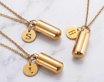 Spersonalizowany wisiorek kremacyjny z inicjałem | Złota biżuteria z urną w kształcie walca | Pamiątkowy prezent w postaci zawieszki z literą | Pojemnik na prochy | Prezent na kondolencje