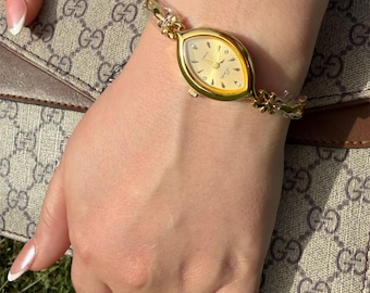 Golden Petal Marquise Watch – Feminine Vintage
