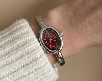 Retro Silver Red Dial Watch for Women, Minimalist Vintage Inspired Bracelet Watch, Stainless Steel Dainty Watch, Elegant Gift for Her