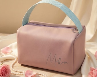 Personalized Leather Wash bag,Custom Name Travel Wash Bag, Bridesmaid Proposal Gift,Toiletry Bag,Handheld Cosmetic Pouch for Weekend Getaway