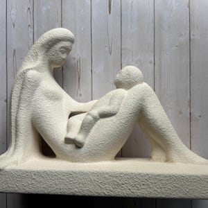 Vintage Royal Haeger Ceramic Sculpture White Textured Mother With Child Statue 1980s