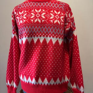 Vintage JcPenney Red Snowflake Patterned Acrylic Sweater Size Large 1970s