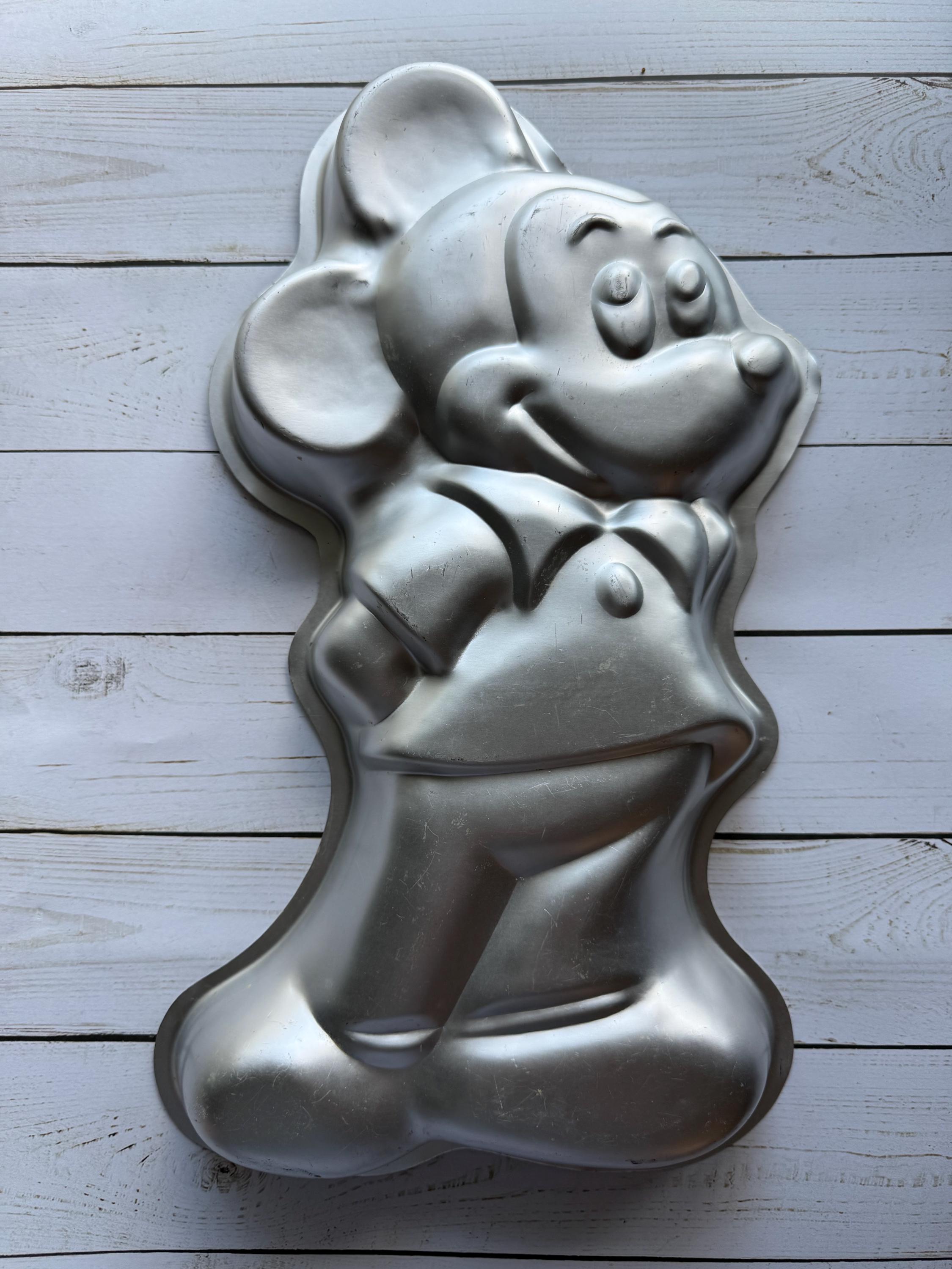 Mickey Wilton Pan Canada