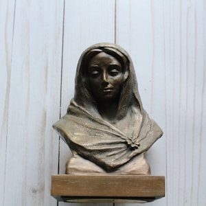 Vintage Cairn Studio Tom Clark Madonna Bust Sculpture Statue 1998