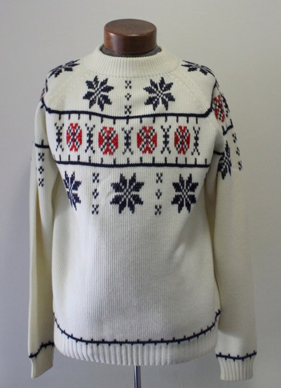 Vintage JcPenney Snowflake Patterned Acrylic Swea… - image 1