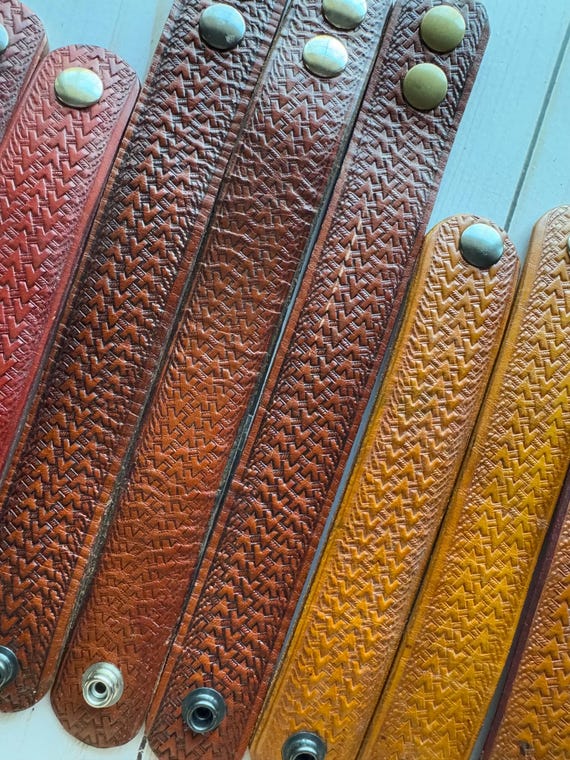 Vintage Handmade Triangle Aztec Pattern Stamped L… - image 7