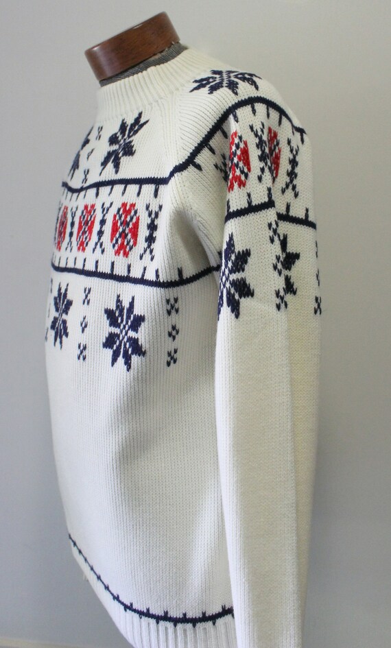 Vintage JcPenney Snowflake Patterned Acrylic Swea… - image 4