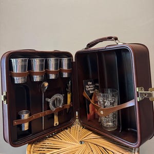 Vintage The Portable Pub by Londonaire Carrying Case Bag 1970s