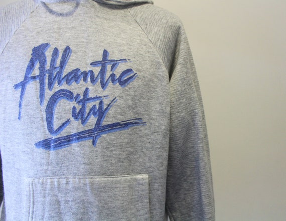 Vintage Gray Atlantic City Pullover Sweatshirt Ho… - image 3