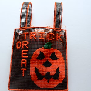 Vintage Plastic Canvas Jack-O-Lantern Trick-Or-Treat Halloween Basket 1980s