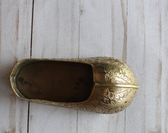 真鍮の靴の灰皿 真鍮のスリッパ トルコのスリッパ アラジンの靴の