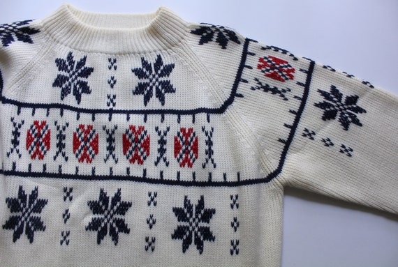 Vintage JcPenney Snowflake Patterned Acrylic Swea… - image 6