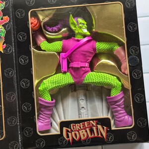 Vintage Toy Biz Green Goblin Actionfigur: Berömd omslagsserie 1997 Spider-Man-skurk bild 5
