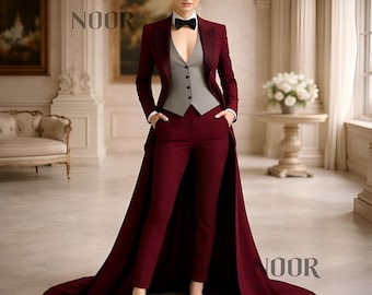 WOMENS SUITS & DRESSES