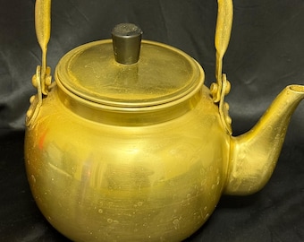 Vintage Camel Brand Tea Kettle – Yellow Anodized Aluminum Mid Century Korean Teapot