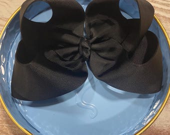 Black Twisted Boutique Bow