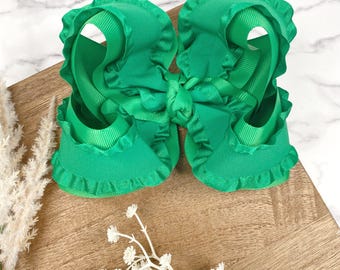 Green Twisted Boutique Bow with Ruffles
