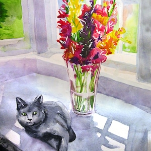 Impression ou cartes représentant un petit chat gris et un glaïeul dans la fenêtre aquarelle de Laura Rispoli impressions de cartes postales ou de cartes