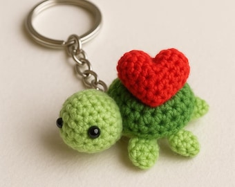 Mini Schildkröte Schlüsselanhänger - Handgemachter Gehäkelter Heartback Schlüsselanhänger, Süßes Tier Accessoire, Perfektes Geschenk für Sie, Skurriles Design