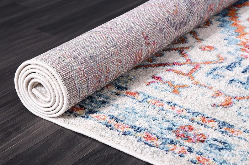 Washable polypropylene carpet for pet-friendly homes
