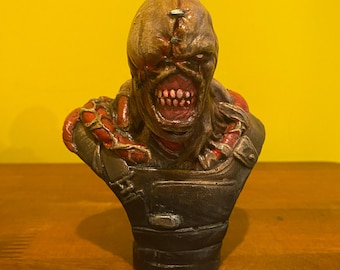 Ręcznie robiona figurka NEMESIS Resident Evil BUST SCULPTURE z gry wideo