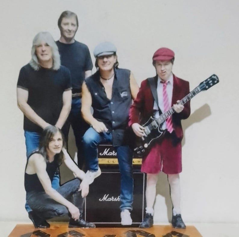 AC/DC Band 8