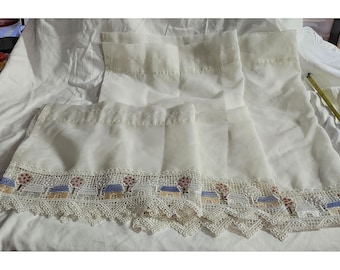 Vintage Cottagecore 2-gordijnen en kant-transparante ivoorkleurige huisjes