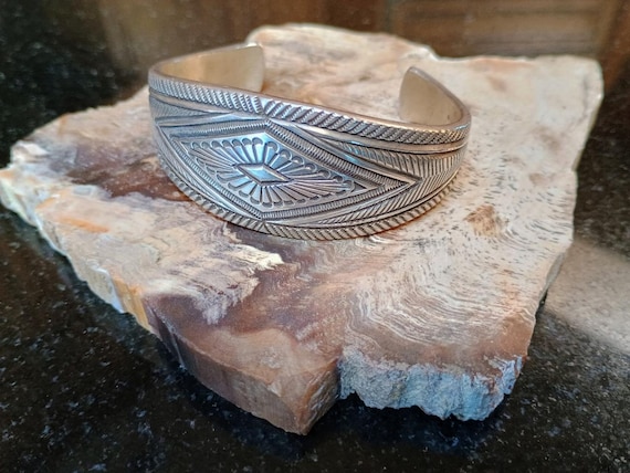 STUNNING Solid Sterling Silver Bracelet By Navajo… - image 9
