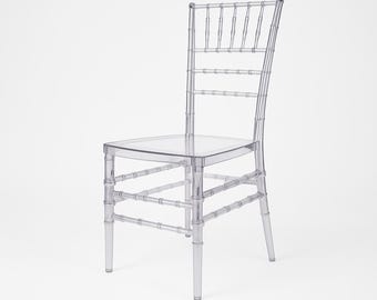 Silla Chiavari de acrílico transparente y lucite a la venta. Moderna silla de resina transparente para decoración minimalista de hogar, bodas, recepciones, fiestas y eventos.