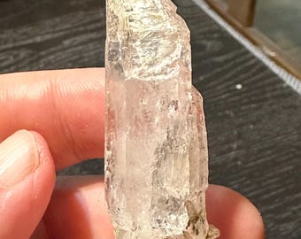 Crystal Clear Natural Pure Quality Quartz From Ganesh Himal, Nepal - H107
