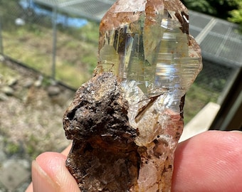 2.24" Natural Pure Quality Quartz Himalayan Nepal H144