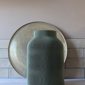 Elegant Ribbed Ceramic Vase – Modern Minimalist Home Decor – White Textured Pottery Flower Vase – Nordic Interior Table Decoration