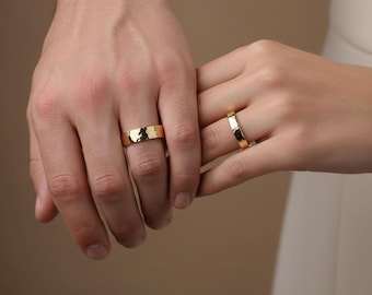 Alianças de casal combinando • Conjunto de casamento em ouro martelado • Anéis de compromisso personalizados • Interior gravável • Joias para ele e para ela