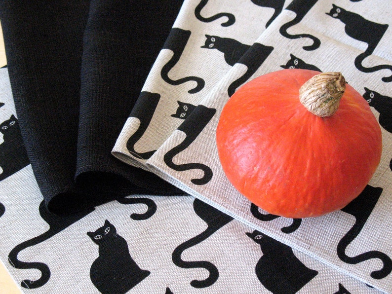Flax 18x18 size Linen Napkin Halloween Cat Black set of 8
