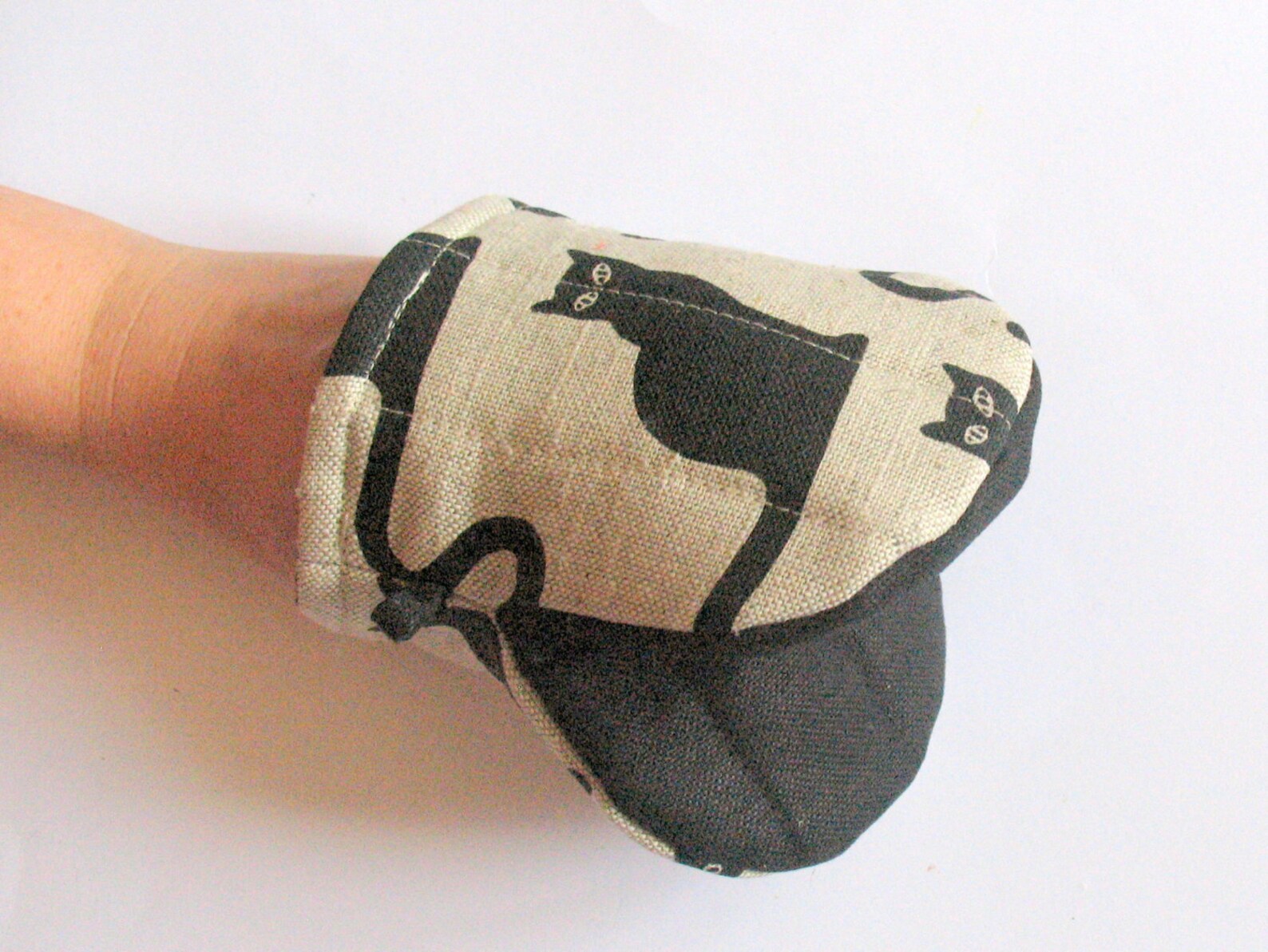Black Cat Oven Mitt Quilted Oven Glove Kitchen Decor Insulated Etsy