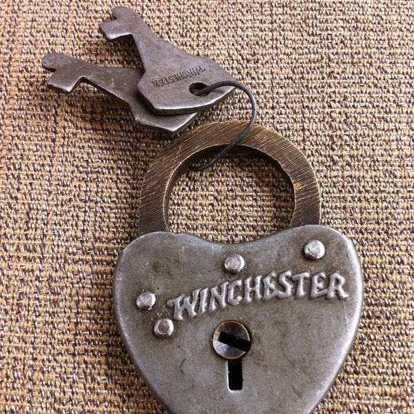 Awesome small Winchester heart lock and 2 keys..SALE SALE SALE