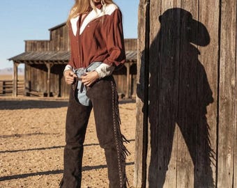 Handmade Suede Leather Cowgirl Chaps – Western Rodeo Pants, Custom Fringe Horse Riding Wear