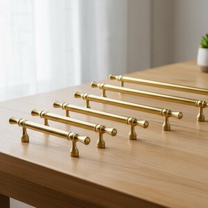 Tiradores de latón macizo para armarios Callington, tiradores de cocina sin lacar, tiradores de cajón de latón vintage, herrajes hechos a mano.