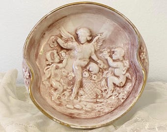 Artículo reservado: Plato decorativo vintage con querubines / Bol romántico con relieve de ángel / Plato para anillos de cerámica con borde dorado