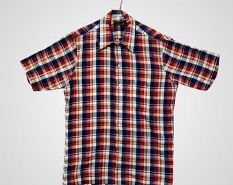 Camisa de manga corta a cuadros con botones para hombre de JCPenney, talla S, roja, blanca y azul, excelente calidad, estilo vintage.
