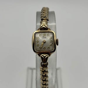 Womens Croton Gold Watch - Etsy Denmark display picture 3
