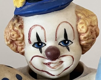 Vintage “send in the Clowns” Ceramic Music Box – Rotating Clown