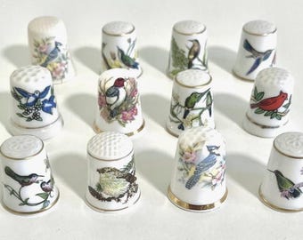 Dedales vintage con motivos de pájaros de Kaiser, Staffordshire y más | Dedales de costura vintage con motivos de pájaros