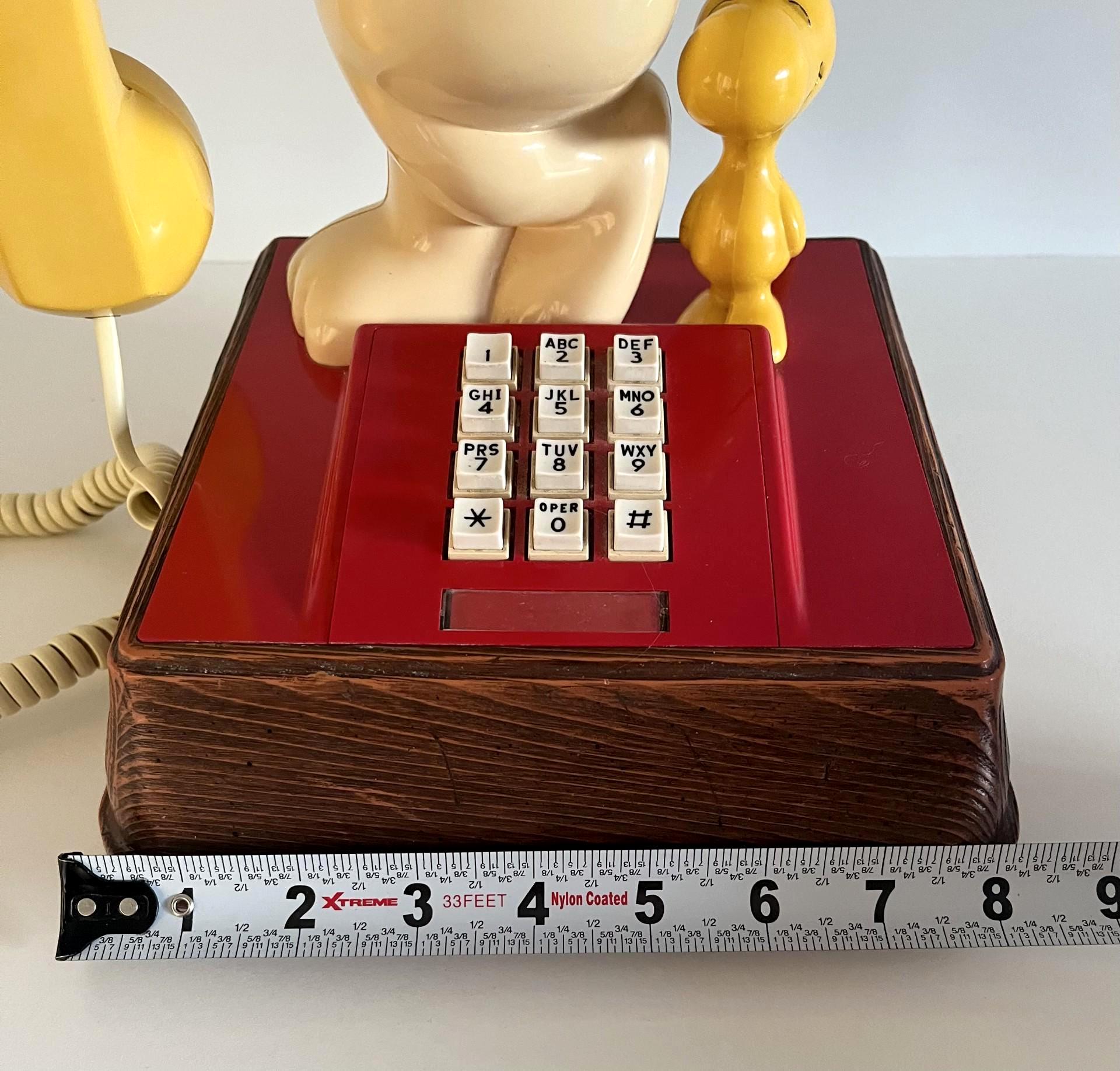 Vintage 1976 Snoopy Telephone Peanuts Push Button Snoopy